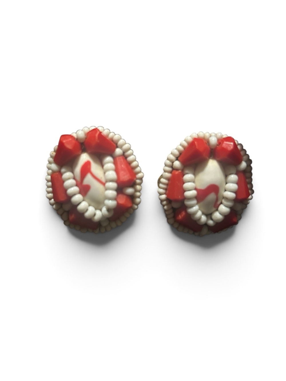 1” Authentic Vintage Signed Hobé Red & White Beaded Cluster Clip On Earrings